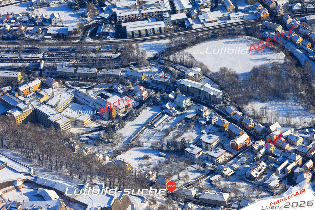 Die Luftaufnahme der Stadt Kronach wurde vom UL-Flugzeug heraus erstellt ( keine Drohne )- hohe Auflösung für beste Qualität