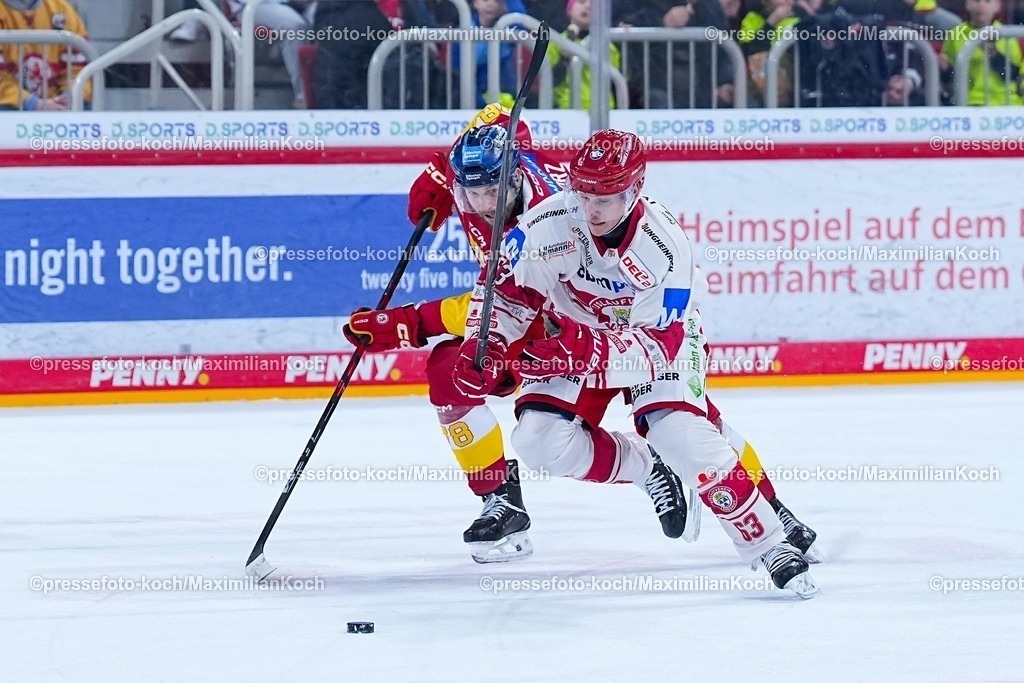 xYDRx20022601044 | 20.02.2026, xydrx, Eishockey, DEL2, Düsseldorfer EG - EV Landshut, PSD Bank Dome Düsseldorf: Kevin Orendorz (Düsseldorfer EG #78) im Zweikampf gegen David Rundqvist (EV Landshut #63)   Photo: xYannisxDreimannxPressefotoKochx