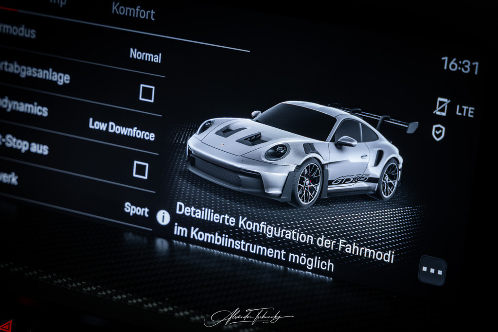R6AT1037 _Alexander Tschuncky | Entdecken Sie die faszinierende Welt von Alexander Tschuncky Arts: Kreative Fotografie, atemberaubende Automobilkunst und hochwertiger Bilderdruck. Lassen Sie sich inspirieren! - Realisiert mit Pictrs.com