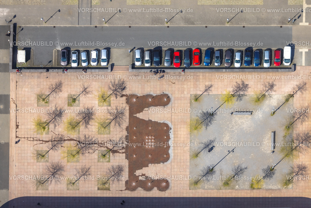 Herne230403388West | Luftbild, Vorplatz der Straßenbahnhaltestelle Am Buschmannshof und PKW Parkplätze, Formen und Farben, Wanne, Herne, Ruhrgebiet, Nordrhein-Westfalen, Deutschland