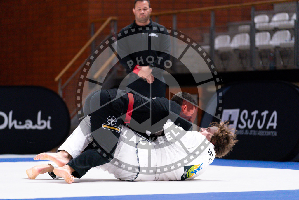 20241013PBB4895 | Athletes compete during the AJP Tour Europe Continental Jiu-Jitsu Amateurs & Masters Championship on October 13, 2024 in Almere near Amsterdam, Netherlands. © Chiara Dazi / photoblackbelt