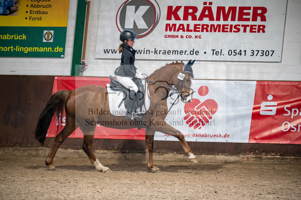 Hallenreittunier Voxtrup 2023 | Entdecke hochwertige Reitturnierfotos von Foto Oger. Professionell, emotional und authentisch – jetzt Lieblingsmomente im Shop bestellen.Deutschlandweite Turnierfotografie. - Realisiert mit Pictrs.com