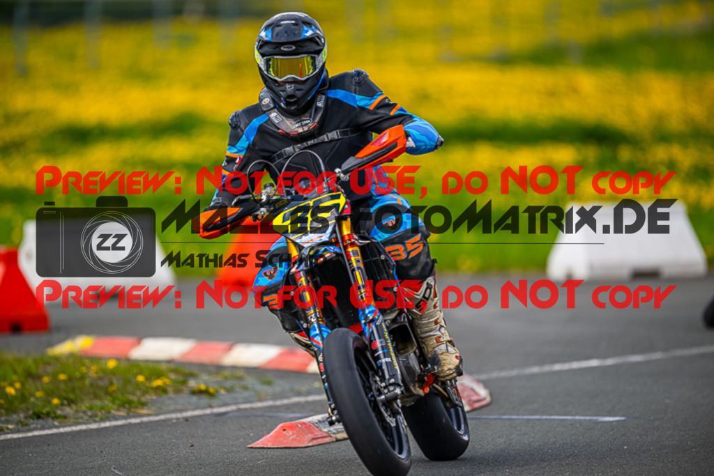 MaZZes_FotoMatrix_230506_2-15 | S1