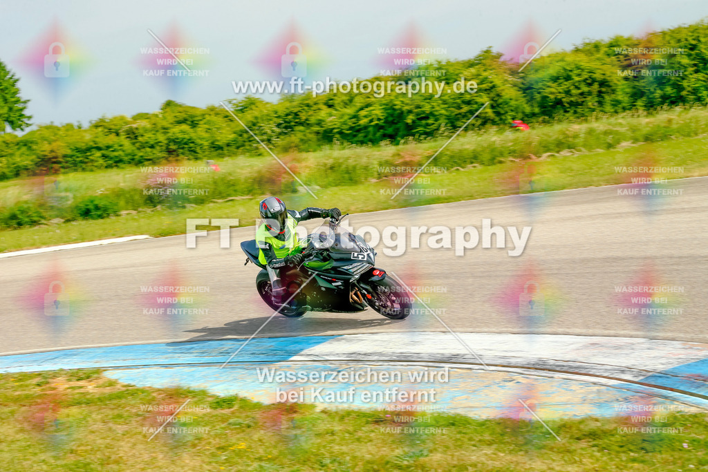 _MOT1121 | Hier findet Ihr Bilder von Touristenfahrten auf der Nürburgring Nordschleife oder von anderen Veranstaltungen die ich besucht habe. Viel Spass beim Durch Schauen 