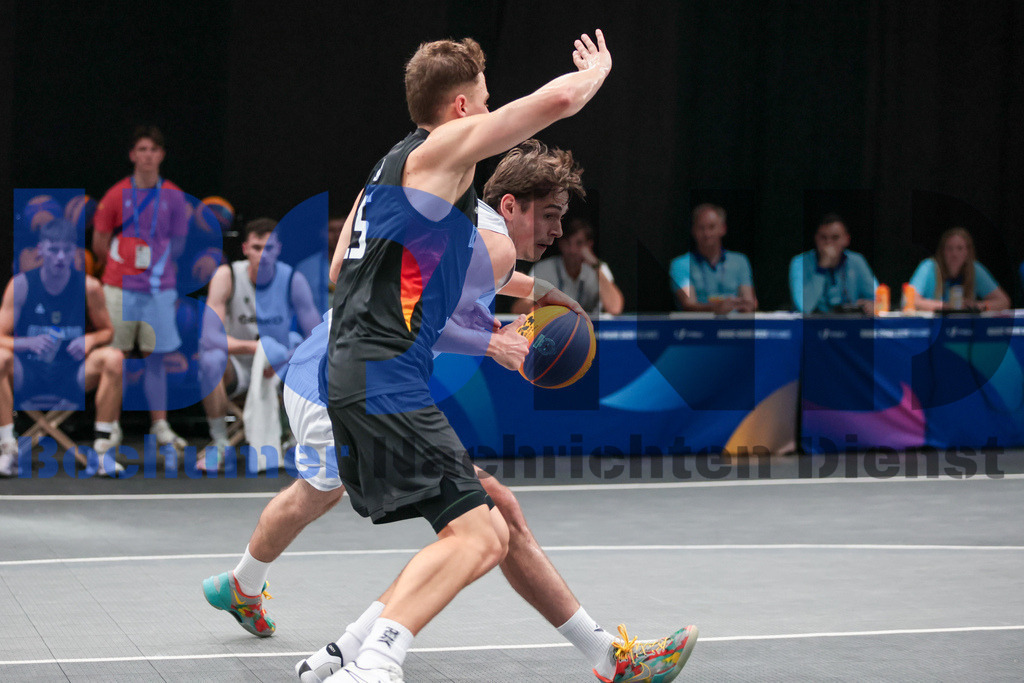 SES_RRG3x320250720-113 | bond - Realisiert mit Pictrs.com