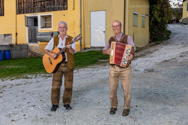 Delegation aus Bamberg beim Gasthaus Wadl | Bildershop von pixelworld.at - Realisiert mit Pictrs.com