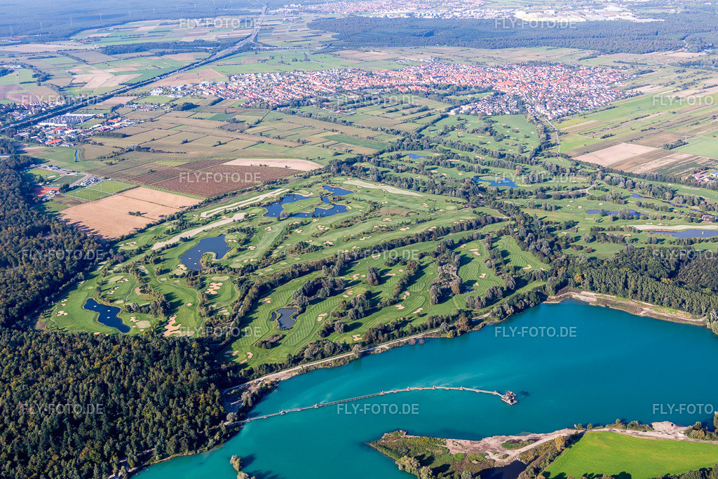 Gelände des Golfplatz des  Golf Club St. Leon-Rot in Sankt Leon-Rot | Luftbild: Gelände des Golfplatz des  Golf Club St. Leon-Rot in Sankt Leon-Rot im Ortsteil Rot in St. Leon-Rot im Bundesland Baden-Württemberg in Deutschland. Foto: IMG_073502.jpg vom 26.09.2014 durch Werner Riehm/FLY-FOTO.de - Realisiert mit Pictrs.com