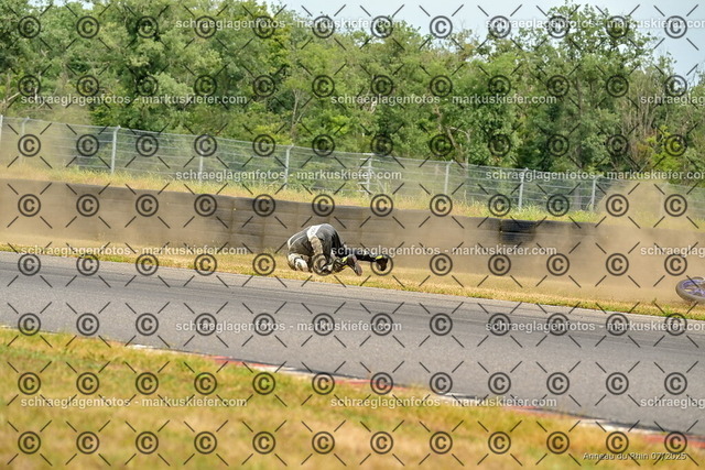 25bt05-1193 | markuskiefer.com - Realisiert mit Pictrs.com
