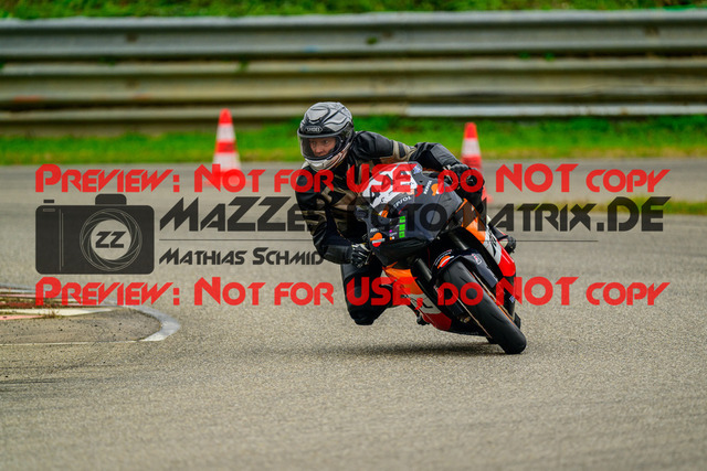 MaZZes_Fotomatrix_20241003_6007705_0300 | GRUEN