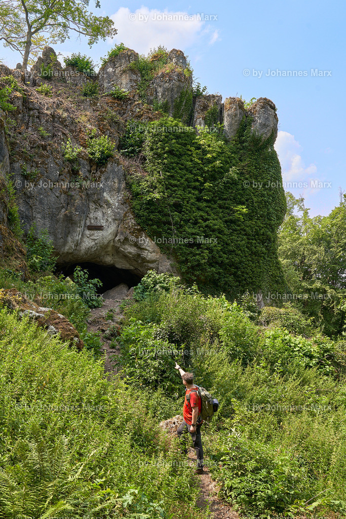 Natur pur und doch Burg - das Quakenschloss | Professionelle Landschaftsfotografie, Inneneinrichtung, Kunst für Ihre Wohnung, Kanzlei, Praxis oder als Geschenk. Aussuchen und einfach liefern lassen. Raumgestaltungsberatung auf Anfrage. - Realisiert mit Pictrs.com