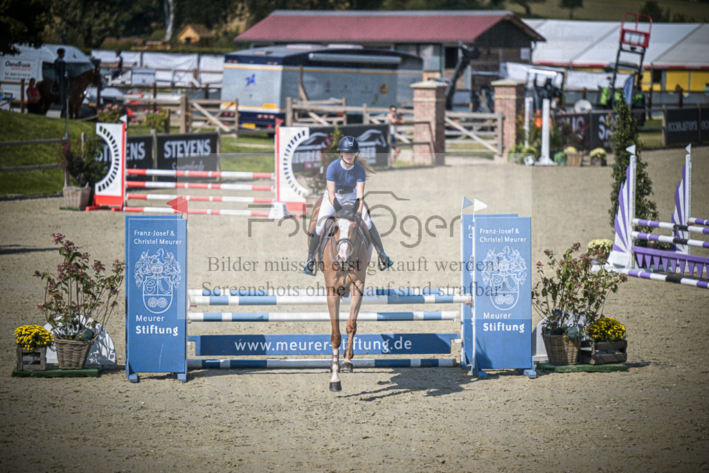 DOS_3272 | Entdecke hochwertige Reitturnierfotos von Foto Oger. Professionell, emotional und authentisch – jetzt Lieblingsmomente im Shop bestellen.Deutschlandweite Turnierfotografie. - Realisiert mit Pictrs.com