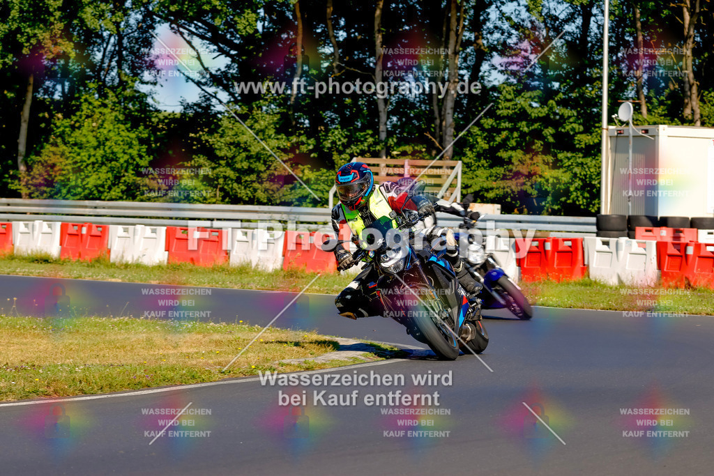 _MOT5303 | Hier findet Ihr Bilder von Touristenfahrten auf der Nürburgring Nordschleife oder von anderen Veranstaltungen die ich besucht habe. Viel Spass beim Durch Schauen 