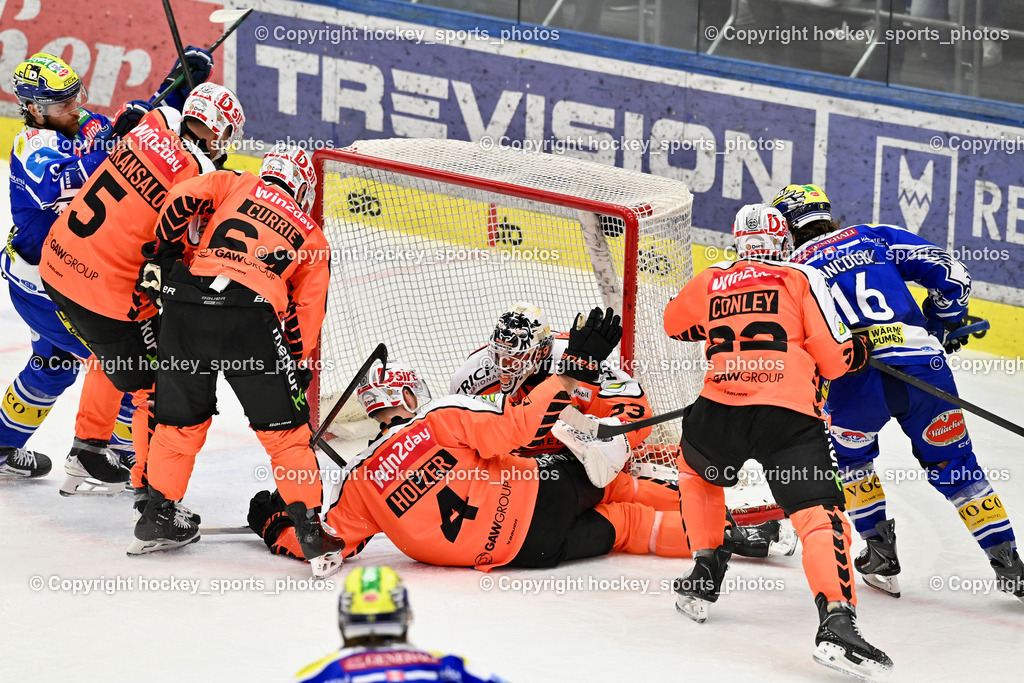 EC IDM WÄRMEPUMPEN VSV vs. MOSER MEDICAL GRAZ99ERS | #4 Korbinian Holzer Graz 99ers, #33 Maxime Lagacé Graz 99ers, #16 Kevin Hancock EC VSV, #22 Kevin Conley Graz 99ers, #64 Josh Currie Graz 99ers, #5 Kasper Kotkansalo Graz 99ers, #8 Maximilian Rebernig EC VSV, EC IDM WÄRMEPUMPEN VSV vs. MOSER MEDICAL GRAZ99ERS, EC IDM WÄRMEPUMPEN VSV vs. MOSER MEDICAL GRAZ99ERS am 12.03.2026 in Villach (Stadthalle Villach), Austria, (Photo by Bernd Stefan)