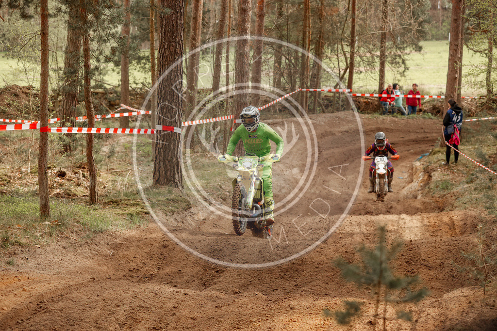 4TaktLauf1-282 | koppe-media - Realisiert mit Pictrs.com
