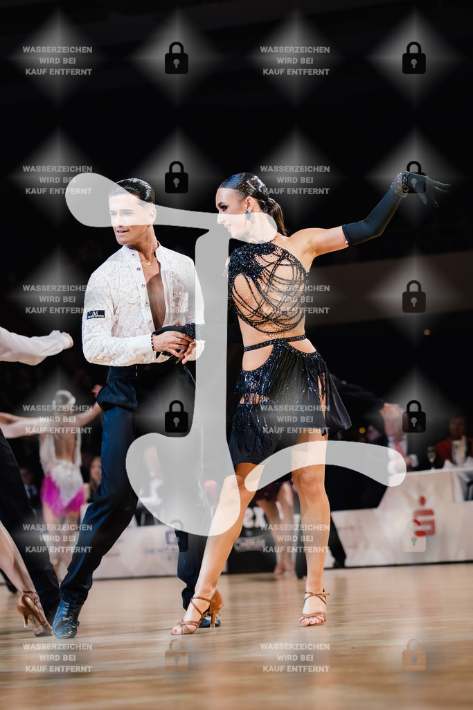 Goldstadtpokal 2025 - WDSF Open Latin Youth 5th (73) Toni Cortes _ Gabriela Derlatka (Spain)-2025-01-25-0400 | Webshop for digital downloads and prints of dance sport, event & show photographer Julian Link - Realisiert mit Pictrs.com