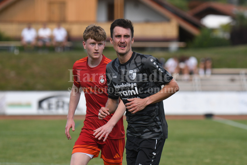 Testspiel SV Neuhausen/Offenberg : FC Künzing | Fabian Burmberger - Realisiert mit Pictrs.com