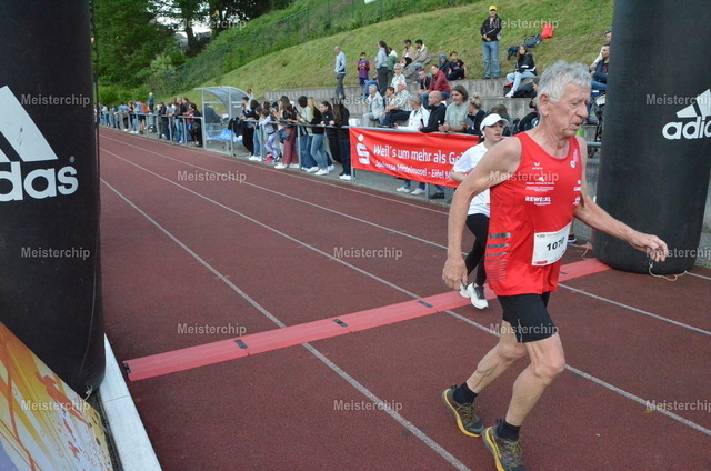 19-36-10_ | Meisterchip Fotoshop - Realisiert mit Pictrs.com