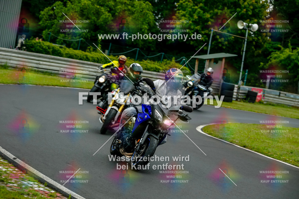 VBK-3593 | Hier findet Ihr Bilder von Touristenfahrten auf der Nürburgring Nordschleife oder von anderen Veranstaltungen die ich besucht habe. Viel Spass beim Durch Schauen 