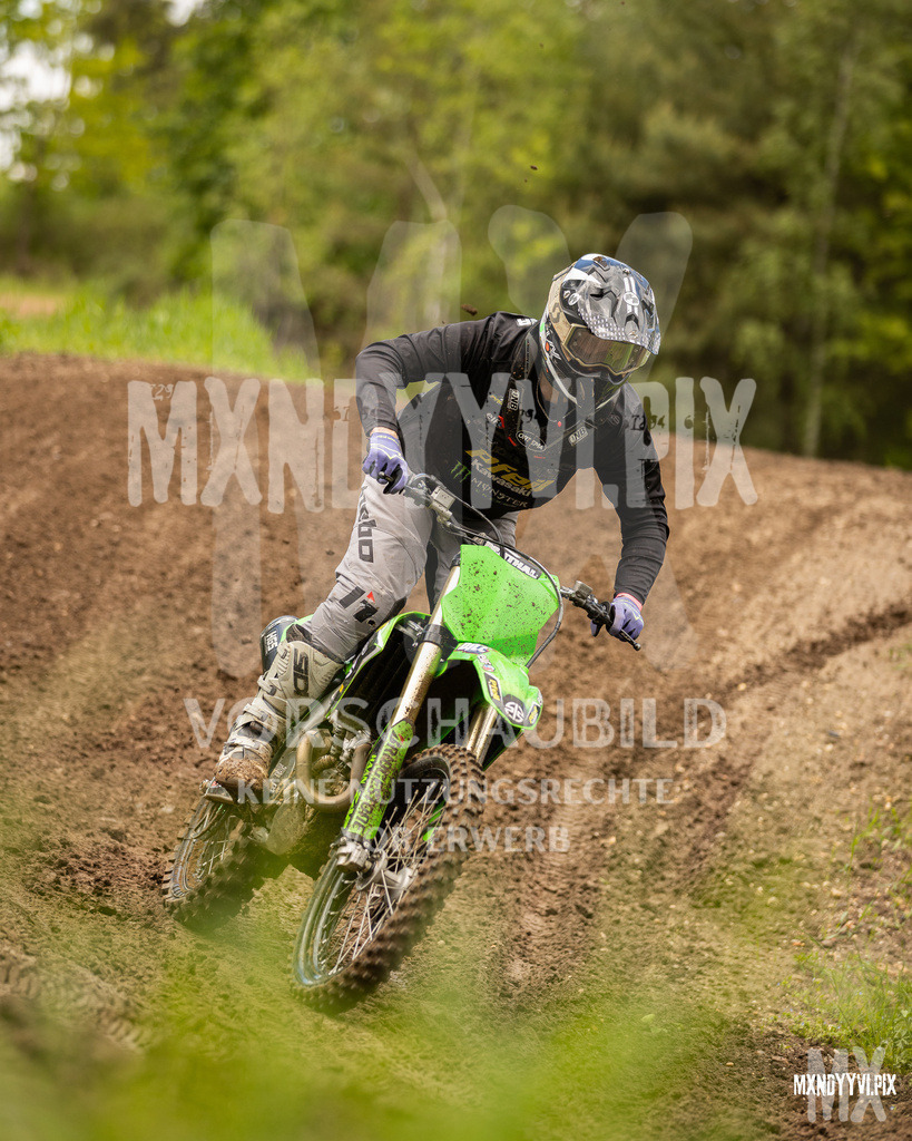 866A6881 | mxndyyvipix