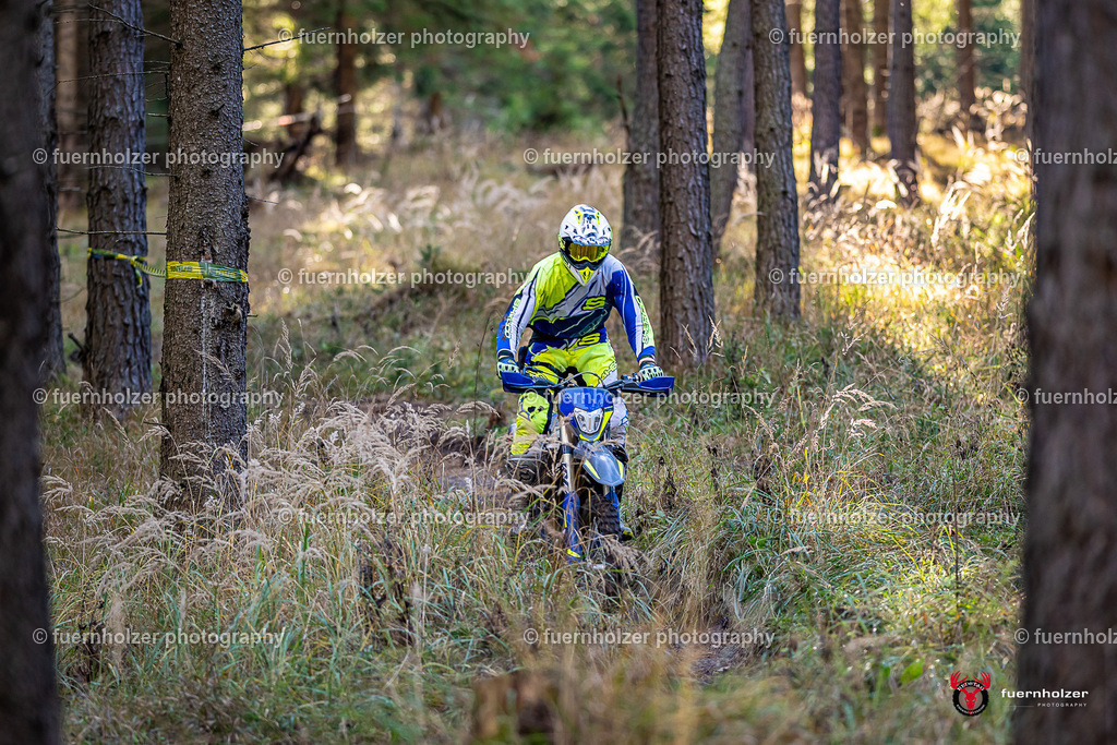 fuernholzer_251026-C2-1 | Fotografische Impressionen von der Red Stag Enduro Extreme by fuernholzer-photography.com. Endurosport in Österreich fotografisch festgehalten von fuernholzer. Auftragsfotografie für Private, Gewerbefotos und Industriefotografie. Eventfotografie, Sportfotografie und Motorsportfotografie. Anbieter von Fotoworkshops, Fototraining, fotografischen Vorträgen und Fotoseminaren.