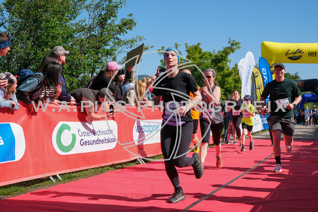 ..... | LINZ,AUSTRIA,27.April 24, Int. 3 Brückenlauf Linz  , Image shows: Photo: WAPICS / Michael ring