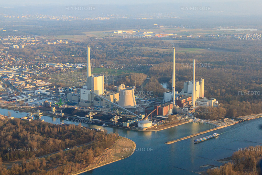 Luftbild: Neubau am Rheinhafen Dampfkraftwerk der ENBW im Ortsteil Daxlanden in Karlsruhe im Bundesland Baden-Württemberg in Deutschland. Foto: IMG_48983.jpg vom 16.03.2012 durch Werner Riehm/FLY-FOTO.de
