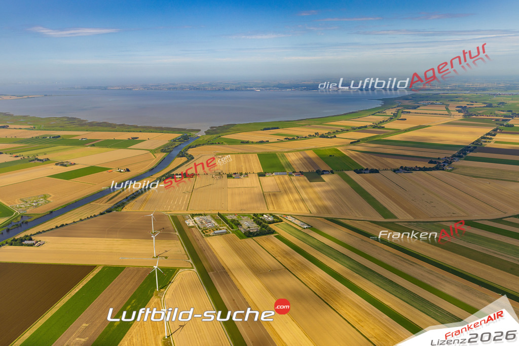 Übersichts Bild Bunde - Die Luftaufnahme wurde 2025 vom UL-Flugzeug heraus erstellt ( keine Drohnenaufnahme ) - Hochauflösende Luftaufnahme - für Wandbilder und großformatige Ausdrucke geeignet. Das besondere Geschenk!Hier alle&nbsp;Infos zur Lizenzierung der LuftaufnahmeWir fliegen auch dieses Jahr wieder in Ihre Region um Luftbilder zu erstellen.- Luftbild anfragen