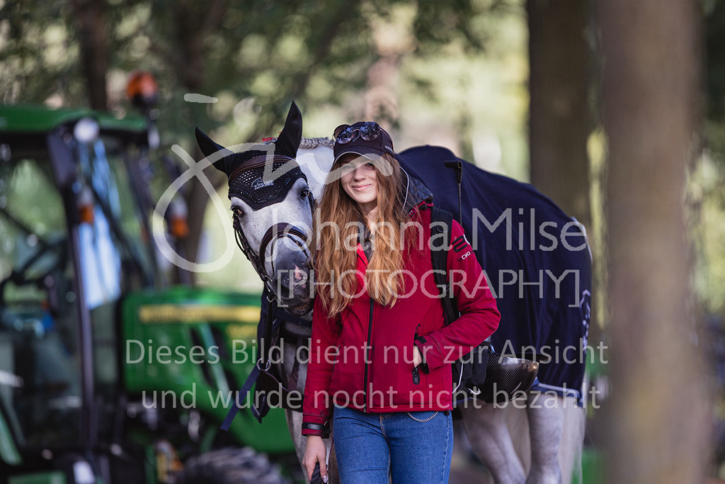 220925_Lanaken-111 | Deine schönsten Turniermomente als professionelle Fotos! Entdecke hochwertige Pferdesport-Fotografie im Online-Shop. Jetzt Fotos finden & bestellen!