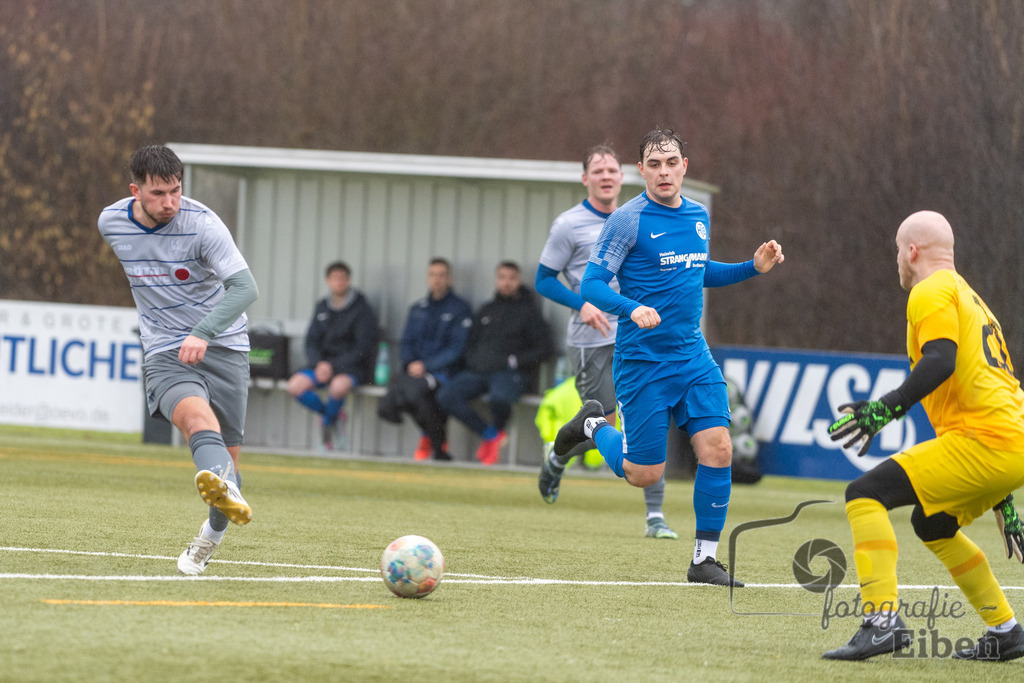 FC Rastede-Harpstedter TB | FC Rastede (grau)-Harpstedter TB (blau) am 22.02.2026 in Rastede (Sportanlage Köttersweg), Photo: Philip Eiben 2026 - Realisiert mit Pictrs.com