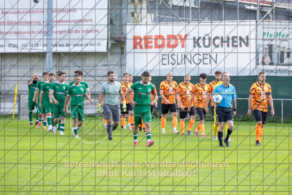 20250824_145930_0059 | #,KSG Eislingen (grün) vs. SGM Jebenhausen-Bezgenriet (orange), Fussball, Kreisliga A3 - Bezirk Neckar/Fils, 01. Spieltag, Saison 2025/2026, Rasensportplatz, Albstraße 69, 73054 Eislingen, 24.08.2025 - 15:00 Uhr,Foto: PhotoPeet-Sportfotografie/Peter Harich
