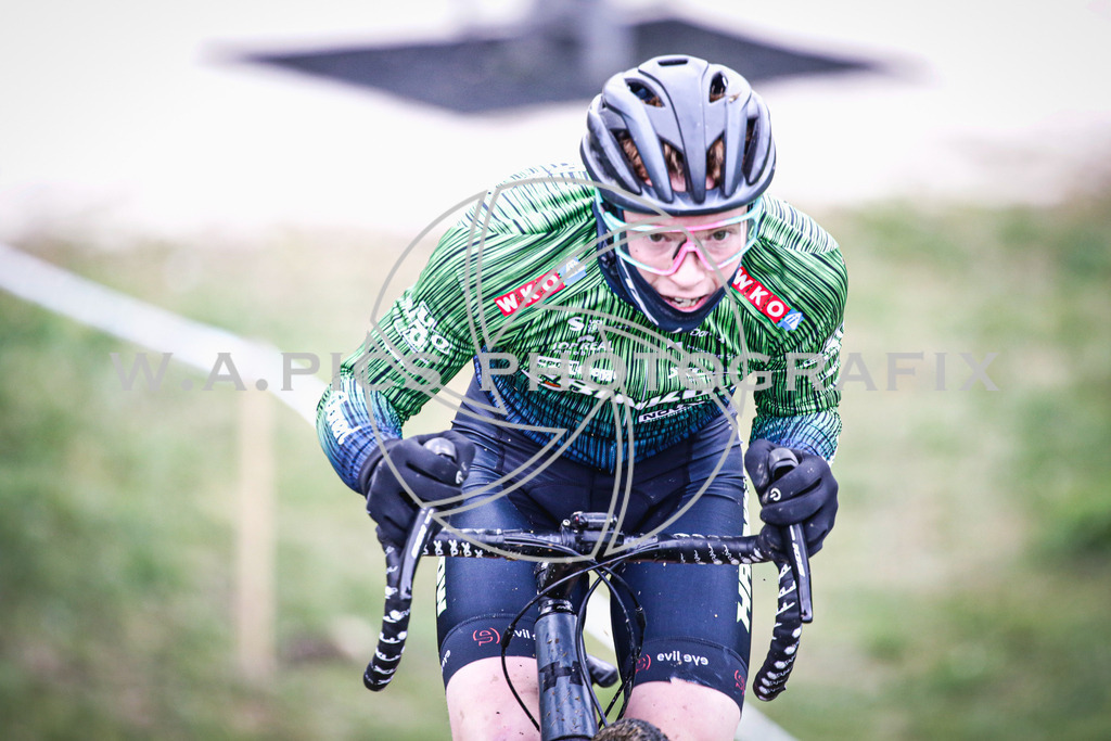 ..... | AUSTRIA, 24.11.24, 3.Radquerfeldein GP um das Sportzentrum Gunskirchen Image shows: Photo: Wapics / Andreas Willdoner