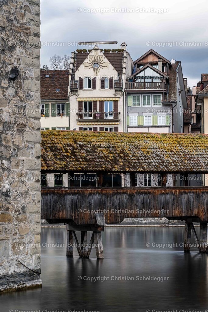 Lucerne LE-128 | Schöne Fotoprints und andere Fotobilderprodukte, frei konfigurierbar - Realisiert mit Pictrs.com