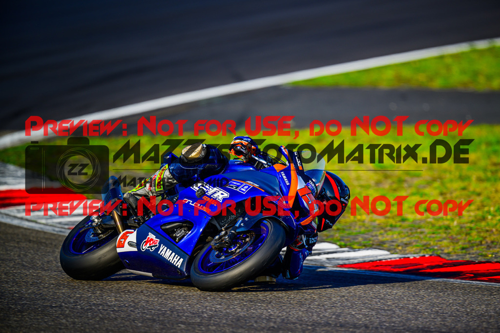 MaZZes_FotoMatrix_240831_6007705_2200 | R7