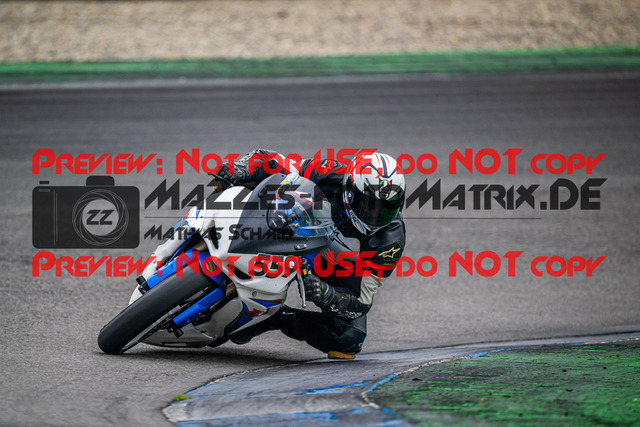 MaZZes_FotoMatrix_240702_6007705_1364 | ROT