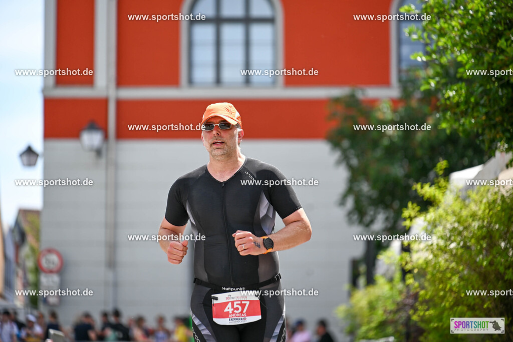 SZI_9133 | Stadttriathlon Erding 2025. #yourpictrs #sportshot_your_pictrs @Sportshotphotography #stadttriathlonerding Copyright: www.sportshot.de