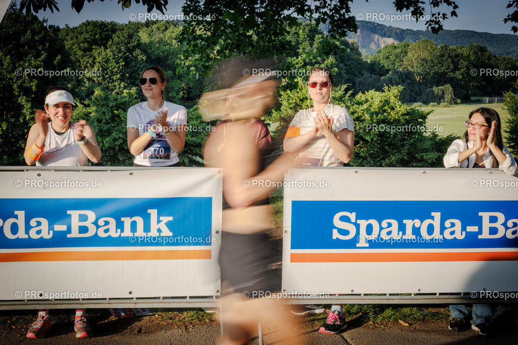 Sparda-Bank Nachtlauf Bonn; Bonn, 18.06.2025 | Impressionen vom Sparda-Bank Nachtlauf Bonn am 18.06.2025 in Bonn (Nordrhein-Westfalen). 