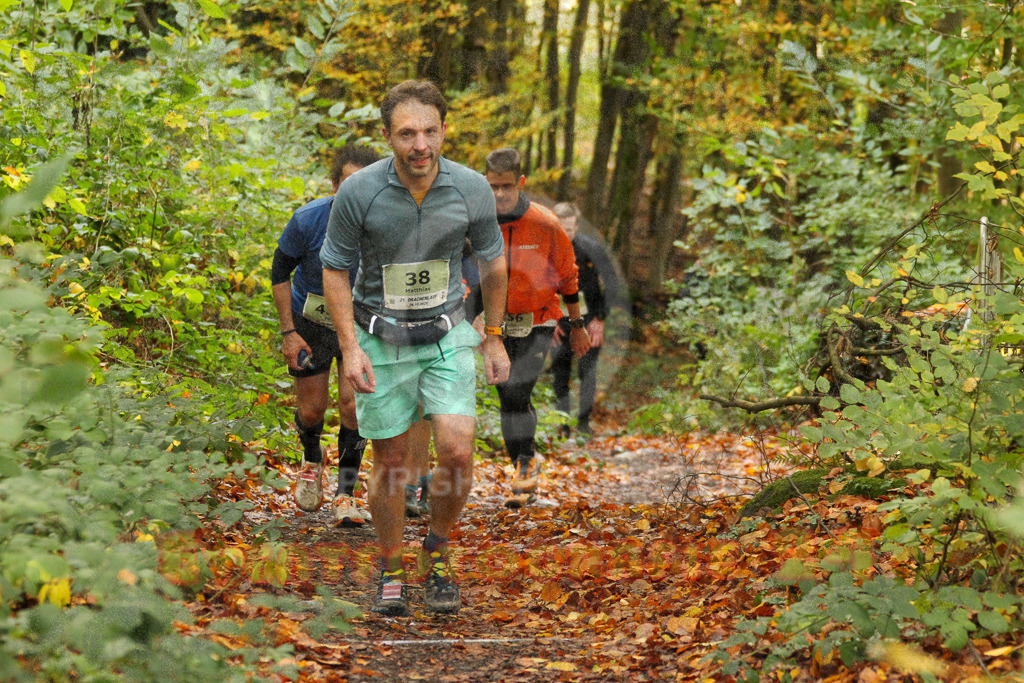 251026_1231_EV4_5221 | Sportfotografie im Rhein-Sieg Kreis, Köln, Bonn, NRW, Rheinland Pfalz, Hessen, etc. Unser Tätigkeitsfeld umfasst den Laufsport vom Volkslauf über den Marathon, Duathlon, Triathon bis zum Ultralauf wie Kölnpfad Ultra oder Schindertrail.