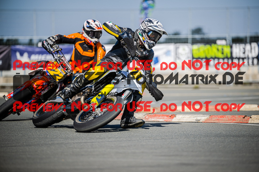 MaZZes_FotoMatrix_220904_3984 | S2