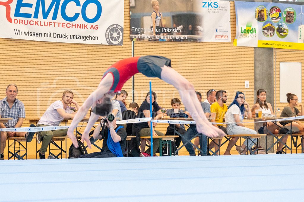 104. Zürcher Kunstturnertage Neftenbach - 14. May 2022 | 104. Zürcher Kunstturnertage Neftenbach
Turnhalle Ebni, Neftenbach
Programm 5 (P5)
Bild: Sportfotografie Markus Aeschimann | www.markus-aeschimann.ch - Realisiert mit Pictrs.com