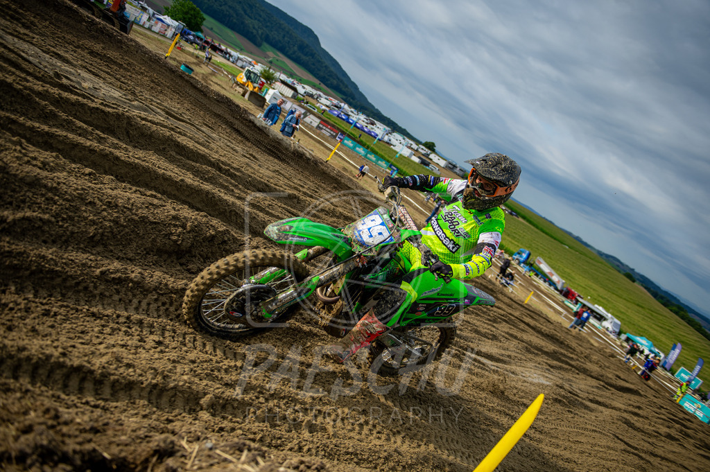 Lady (258) | Paeschuphoto Shop - Wer nicht sucht der auch nicht findet.Ob Motocrossbilder oder von einem besuchtem Spiel, Hauptsache Action. - Realisiert mit Pictrs.com