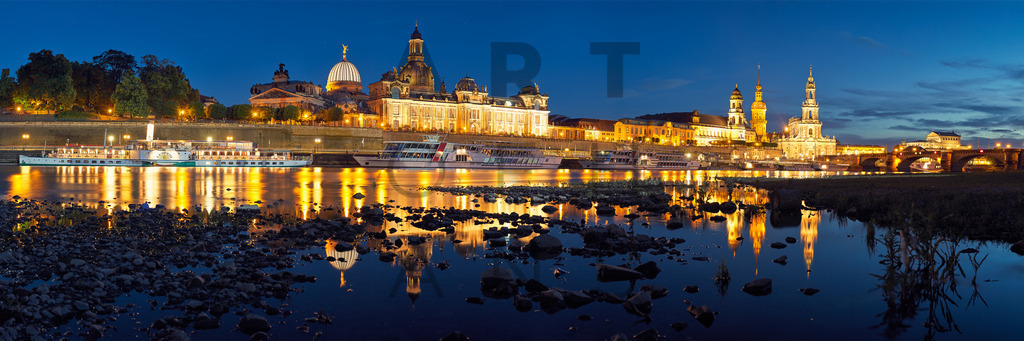 Ein Hans Fineart Original | Entdecke die Kunst von Hans Fineart - Fotografien für dein Zuhause. Verwandle deine Wände mit einzigartigen Kunstwerken und bringe die Schönheit der Welt in dein Leben. Bestelle jetzt und schaffe einen Ort der Inspiration und Eleganz.