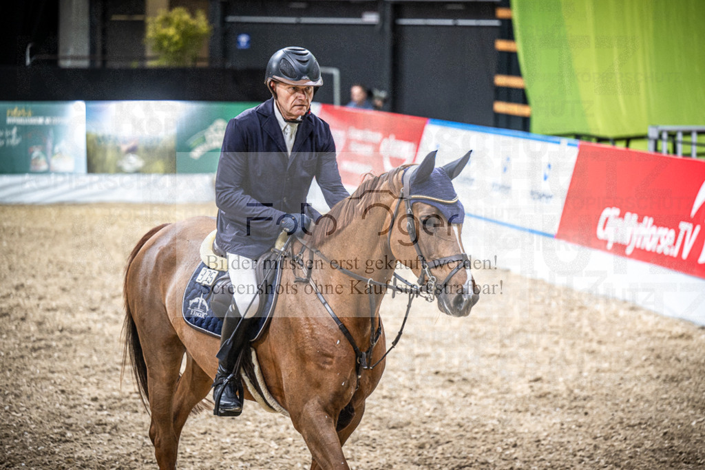 DOS_1975 | Entdecke hochwertige Reitturnierfotos von Foto Oger. Professionell, emotional und authentisch – jetzt Lieblingsmomente im Shop bestellen.Deutschlandweite Turnierfotografie. - Realisiert mit Pictrs.com