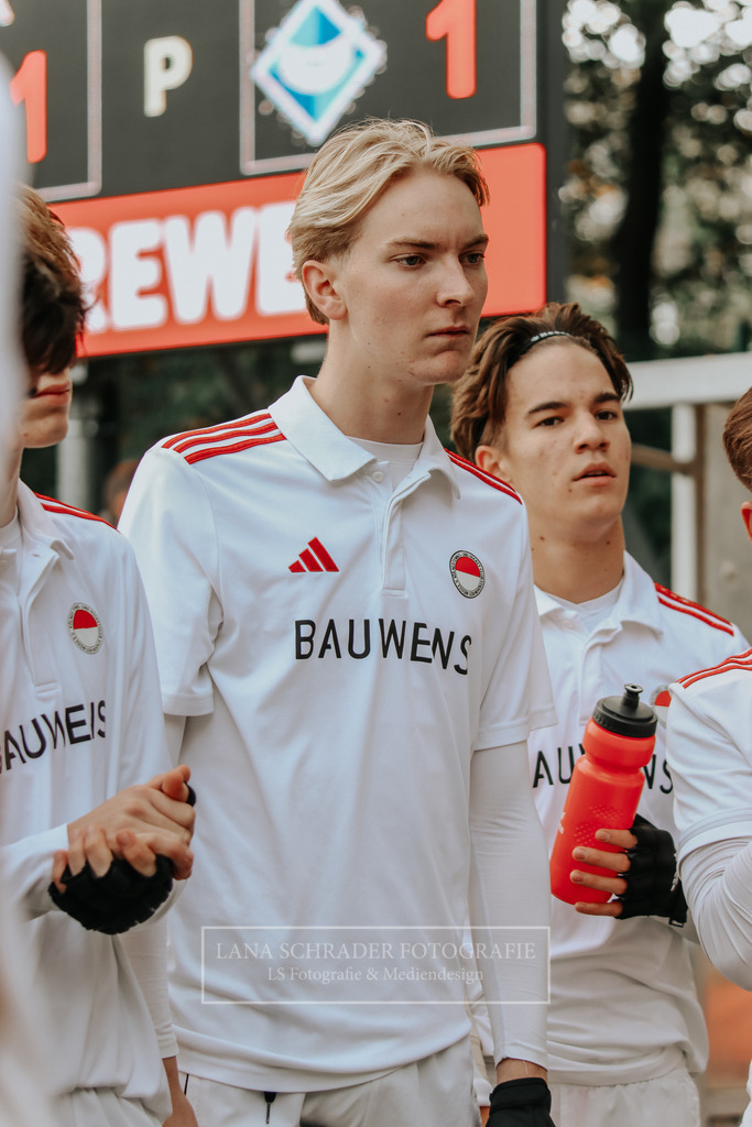 MU18_DM_ZWR_HF_RWK-KTHC_18.10.25_Köln (129 von 432) | lanaschraderfotografie - Realisiert mit Pictrs.com