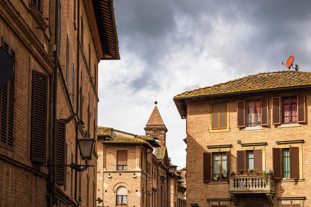 Blick auf historische Gebäude in Siena, Italien | Blick auf historische Gebäude in Siena, Italien.