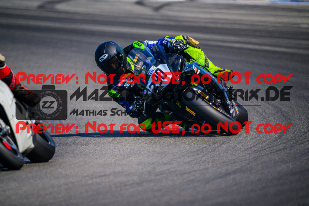 MaZZes_Fotomatrix_20250816_6007705_4591-2 | WEISS