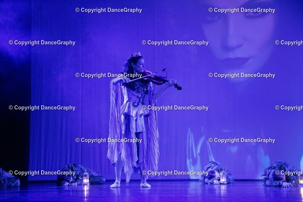 GPHY2513 | DanceGraphy - Realisiert mit Pictrs.com