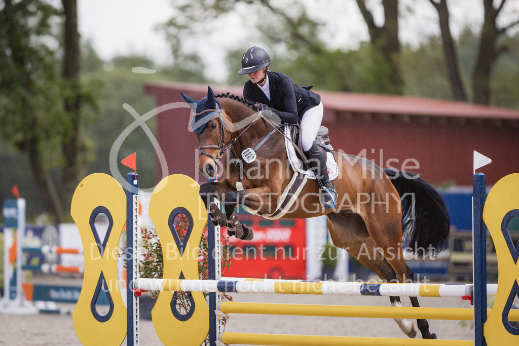 230516_Mühlen_03SprPf-A-419 | Deine schönsten Turniermomente als professionelle Fotos! Entdecke hochwertige Pferdesport-Fotografie im Online-Shop. Jetzt Fotos finden & bestellen!