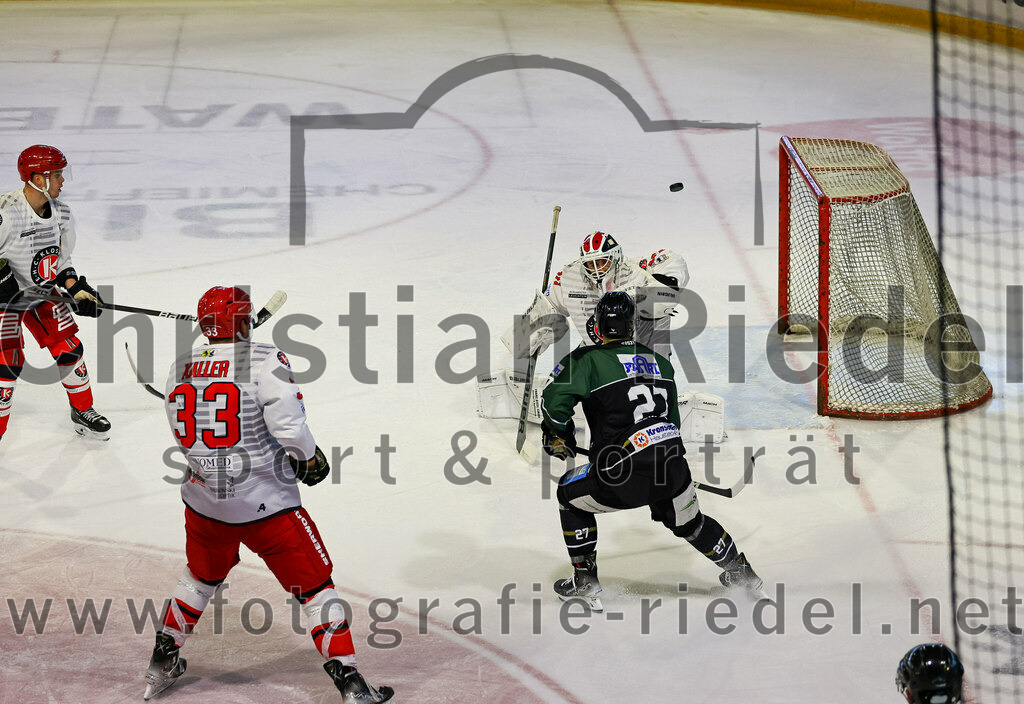 2022-09-25_079_TSV_Erding_gegen_EHC_Klostersee | Erding, Deutschland, 25.09.2022:
Eishockey, Bayernliga 2022 / 2023, Testspiel, TSV Erding gegen EHC Klostersee, Endergebnis: 8:2

Foto: Christian Riedel / fotografie-riedel.net