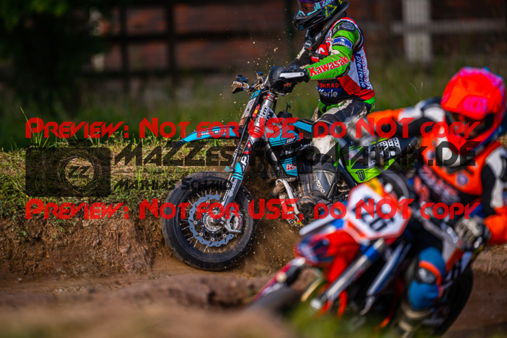 MaZZes_FotoMatrix_220618_9436 | S4