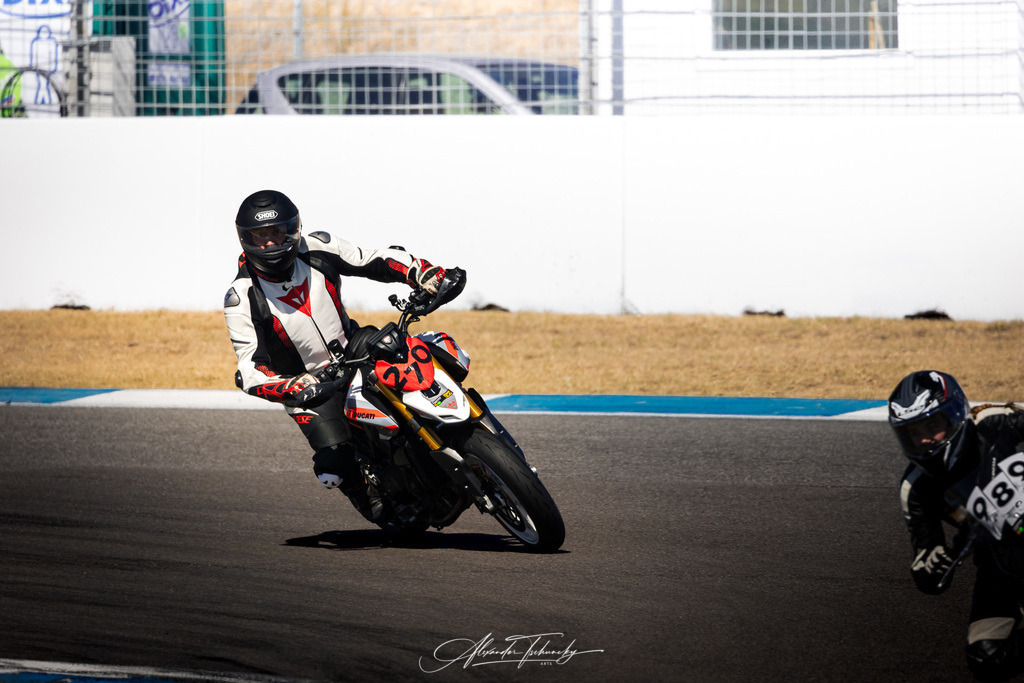 Ducati Trackday Hockenheimring 2026 | Entdecken Sie die faszinierende Welt von Alexander Tschuncky Arts: Kreative Fotografie, atemberaubende Automobilkunst und hochwertiger Bilderdruck. Lassen Sie sich inspirieren! - Realisiert mit Pictrs.com